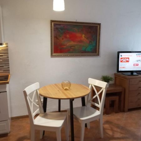 Old Studio Apartment Вильнюс Экстерьер фото