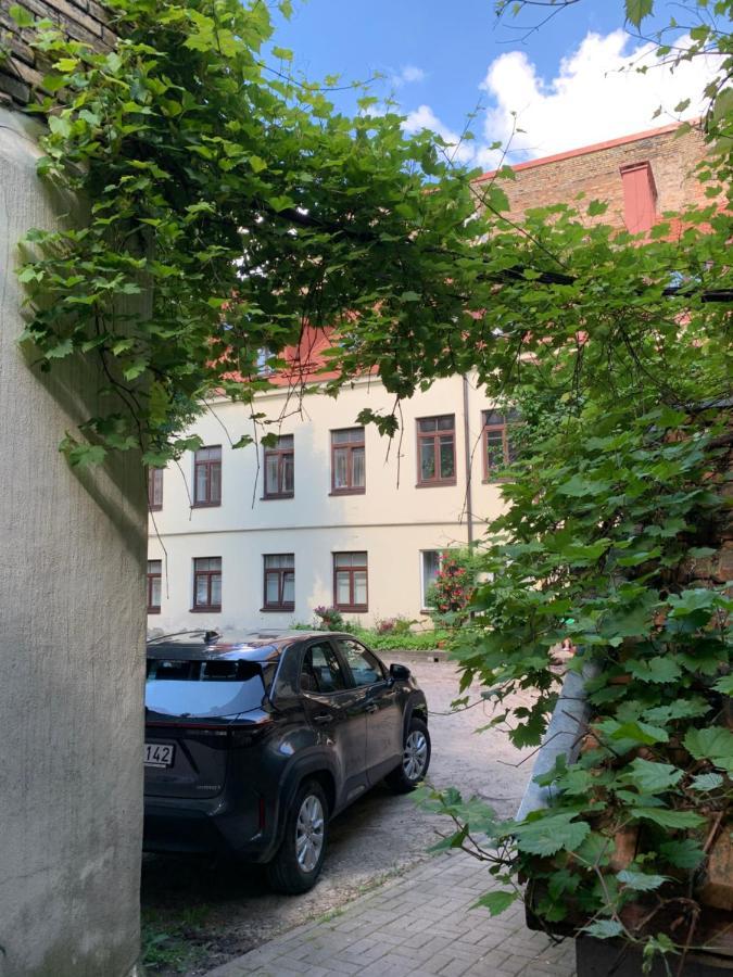 Old Studio Apartment Вильнюс Экстерьер фото
