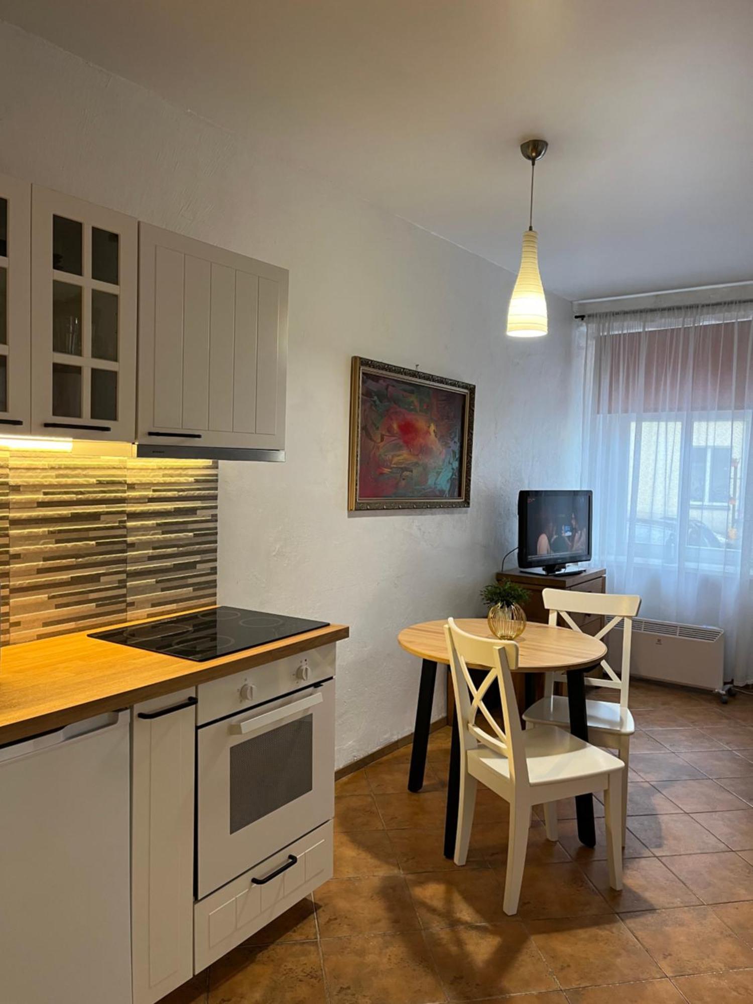 Old Studio Apartment Вильнюс Экстерьер фото